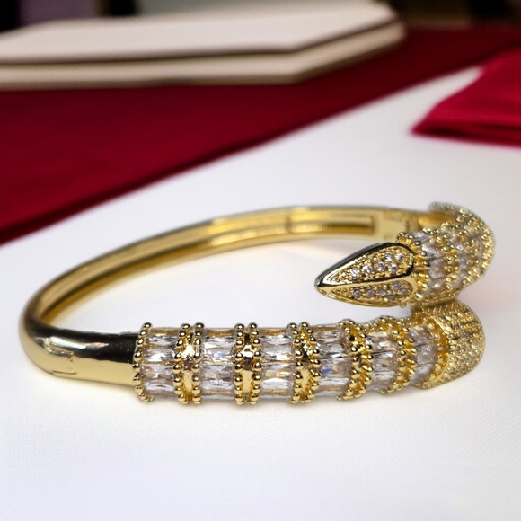 Chunky Luxury 18k Gold Plated Nail Zircon Crystal Bracelet - Picture 3 of 6